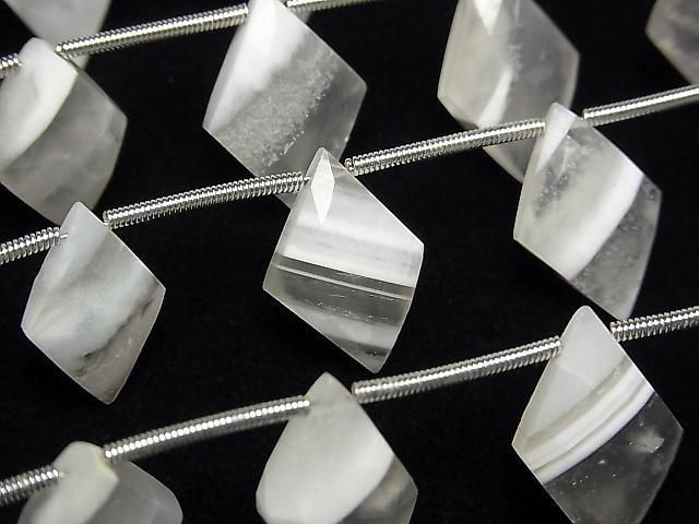 [Video] White Lace Agate Diamond Shape 1strand (6pcs)