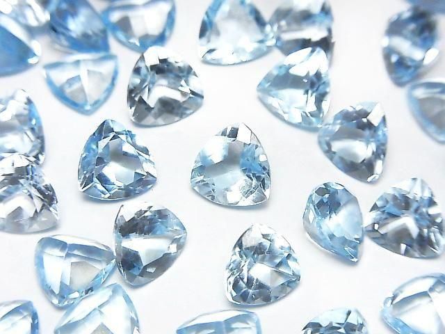 [Video] High Quality Sky Blue Topaz AAA Loose Stone Triangle Faceted 8x8mm 2pcs