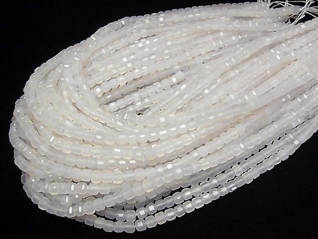 [Video] High Quality! White Chalcedony Cube Shape 5x5x5mm 1strand Beads (approx. 15 inches/36 cm)