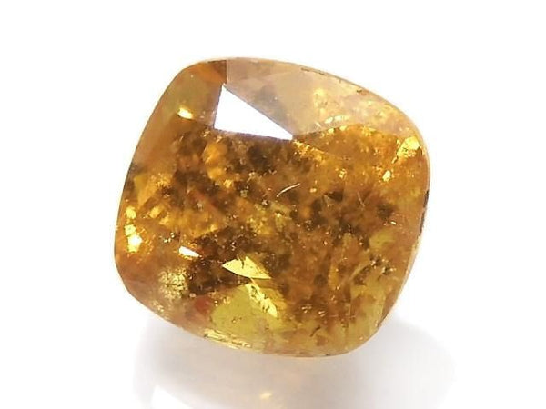 [Video][One of a kind] High Quality Scheelite Loose Stone Faceted 1pc NO.2