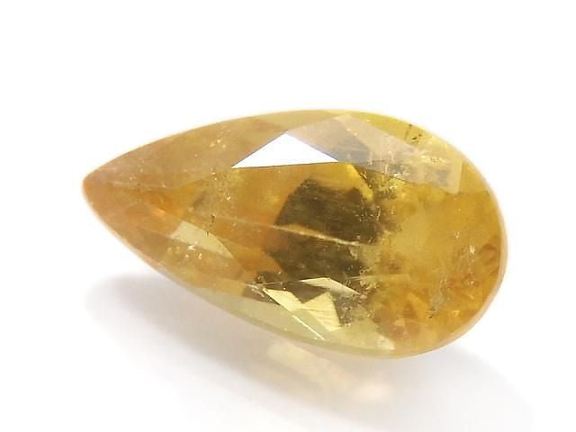 [Video][One of a kind] High Quality Scheelite Loose Stone Faceted 1pc NO.4