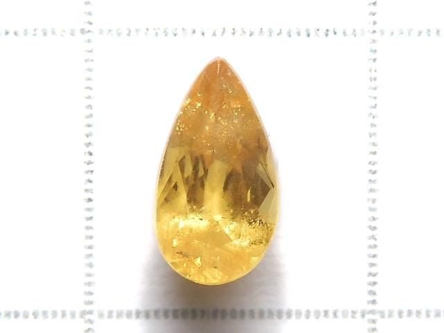 [Video][One of a kind] High Quality Scheelite Loose Stone Faceted 1pc NO.4