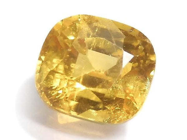 [Video][One of a kind] High Quality Scheelite Loose Stone Faceted 1pc NO.8