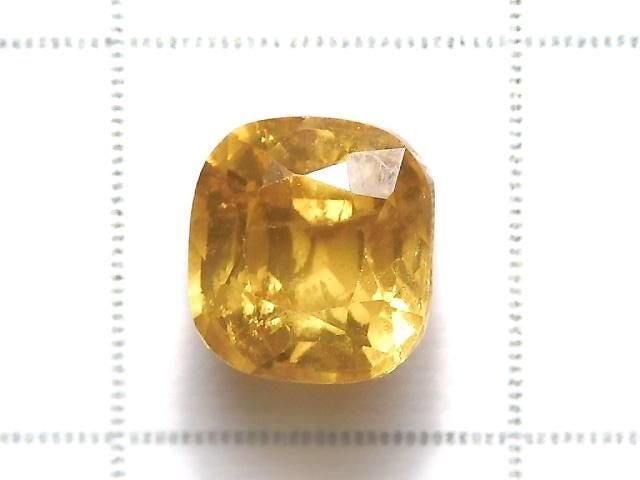 [Video][One of a kind] High Quality Scheelite Loose Stone Faceted 1pc NO.8