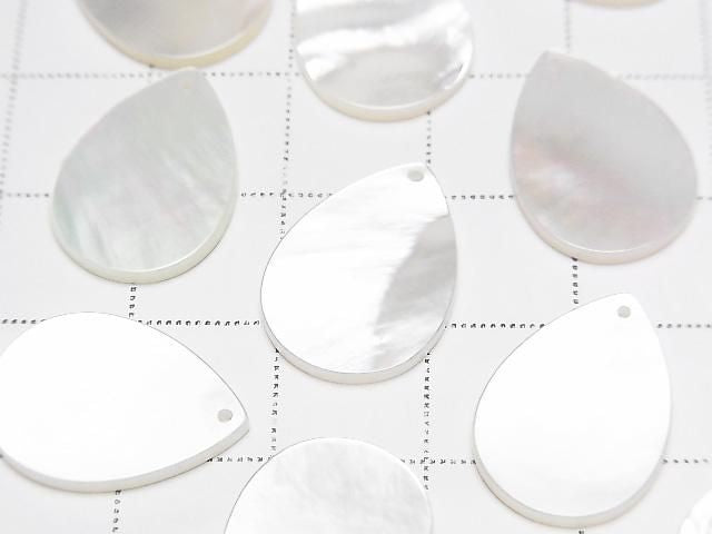 [Video] High Quality White Shell (Silver-lip Oyster) AAA Flat Pear Shape 18x13mm 3pcs