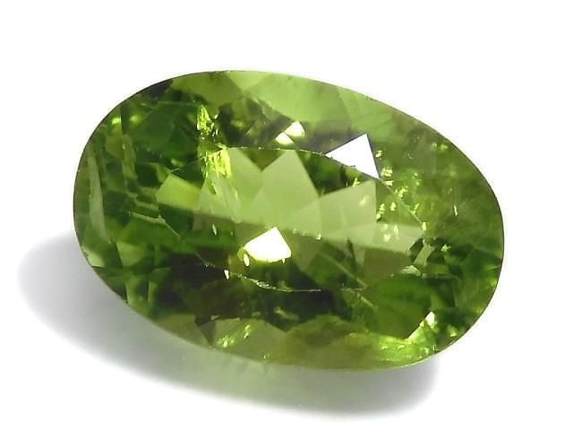 [Video][One of a kind] High Quality Peridot AAA- Loose stone Faceted 1pc NO.6
