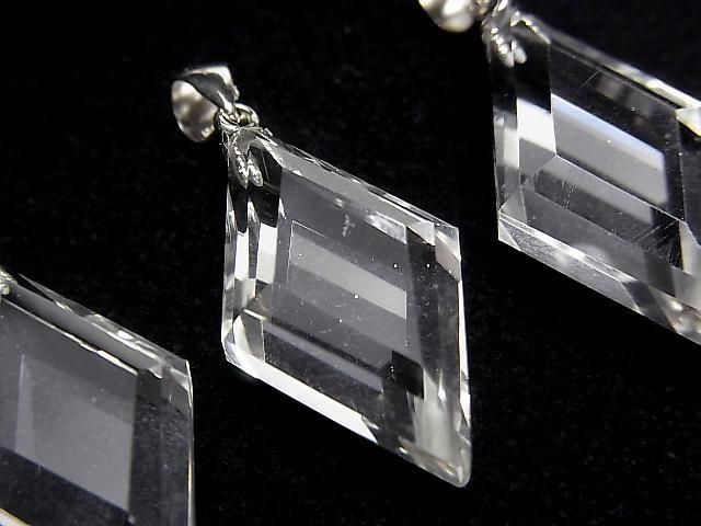 [Video]High Quality Crystal AAA Diamond Shape Pendant 25x15mm Silver925