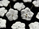 [Video] Howlite Magnesite Flower 14mm Center Hole 2pcs