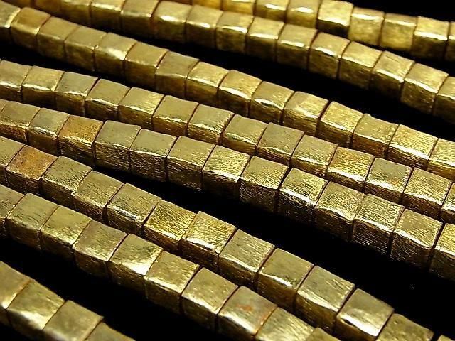 Copper  Cube 6x6x6mm 18KGP half or 1strand beads (aprx.7inch/18cm)
