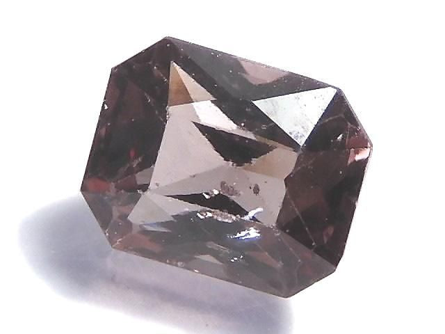 [Video][One of a kind] High Quality Color Change Garnet AAA- Loose stone Faceted 1pc NO.8