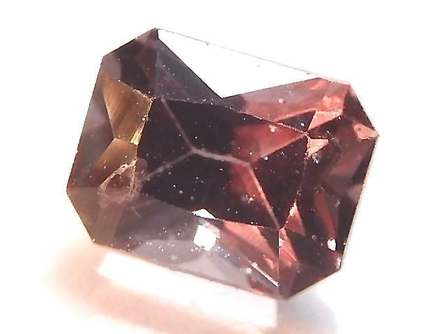 [Video][One of a kind] High Quality Color Change Garnet AAA- Loose stone Faceted 1pc NO.10