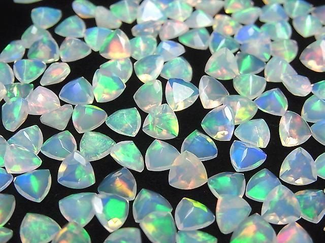 [Video] High Quality Ethiopian Opal AAA Loose Stone Triangle Faceted 6x6mm 5pcs