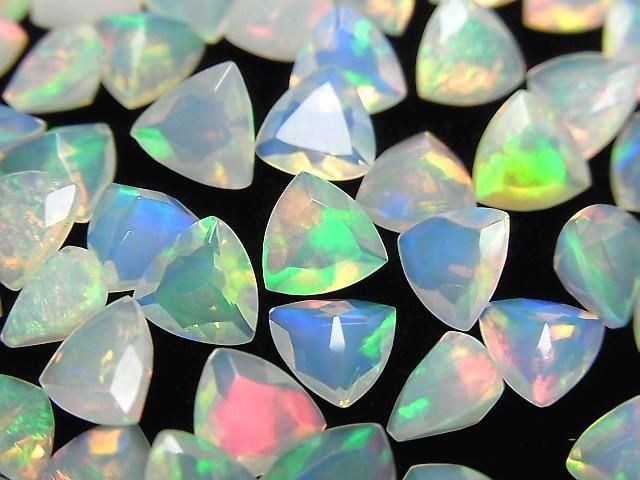 [Video] High Quality Ethiopian Opal AAA Loose Stone Triangle Faceted 7x7mm 3pcs