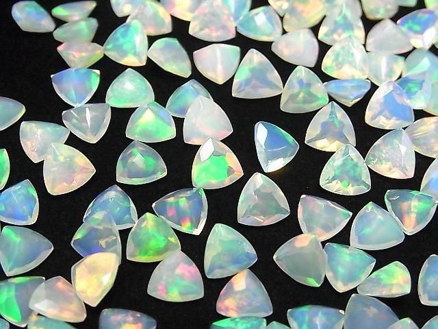 [Video] High Quality Ethiopian Opal AAA Loose Stone Triangle Faceted 7x7mm 3pcs