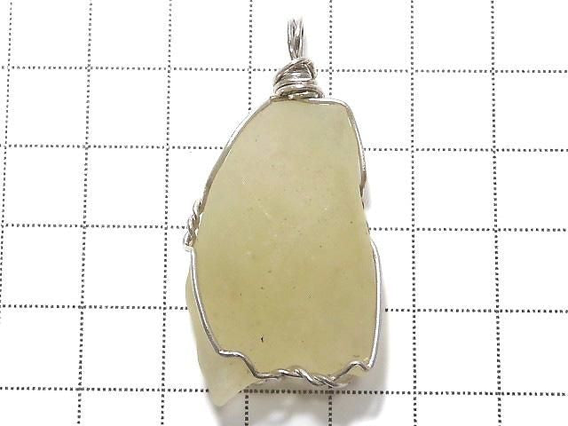 [Video][One of a kind] Libyan Desert Glass Rough Rock Nugget Pendant Wire Frame NO.7