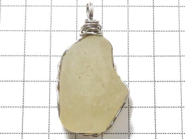 [Video][One of a kind] Libyan Desert Glass Rough Rock Nugget Pendant Wire Frame NO.14
