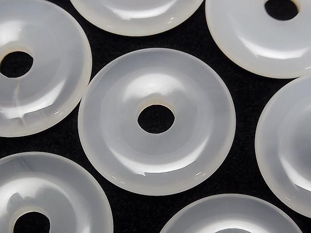 [Video] White Chalcedony Coin (Donut) 30x30mm 2pcs
