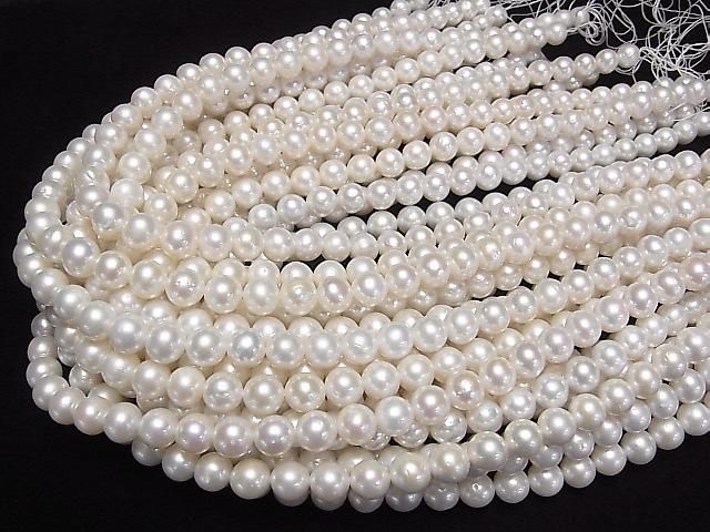 Fresh Water Pearl AAA- Semi Round 8-9mm White 1strand beads (approx. 15 inches/37 cm)