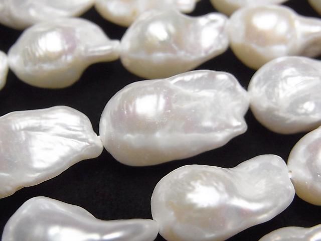Fresh Water Pearl AAA- Baroque 13-20mm White 1strand beads (approx. 15 inches/36 cm)
