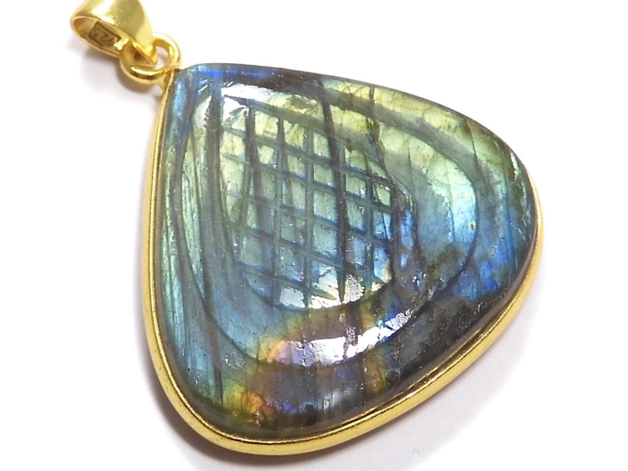 Rainbow Labradorite AAA- Carved Pendant 18KGP NO.53 [One of a kind]