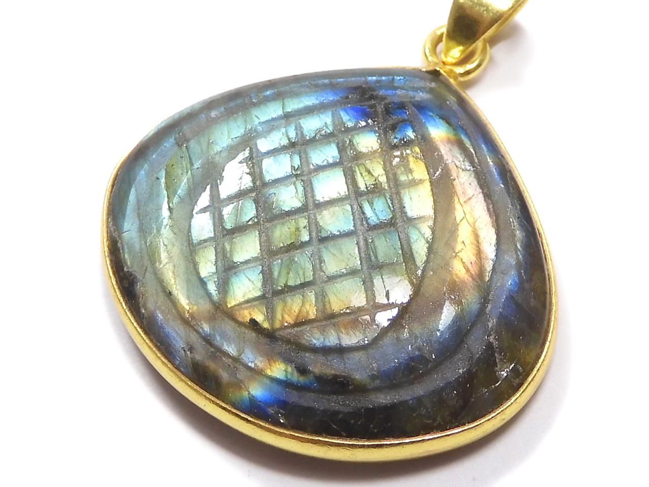 Rainbow Labradorite AAA- Carved Pendant 18KGP NO.56 [One of a kind]