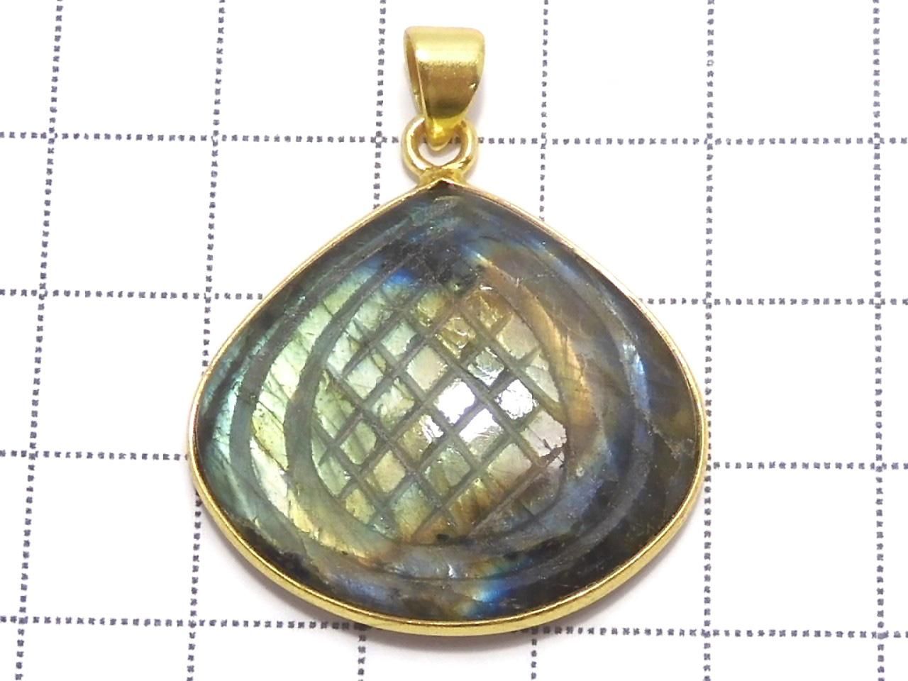 Rainbow Labradorite AAA- Carved Pendant 18KGP NO.56 [One of a kind]