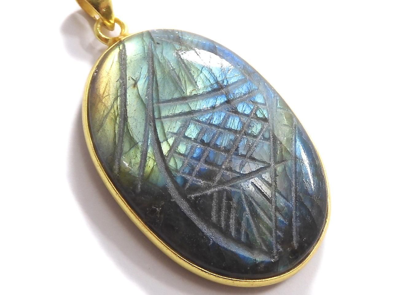 Rainbow Labradorite AAA- Carved Pendant 18KGP NO.60 [One of a kind]