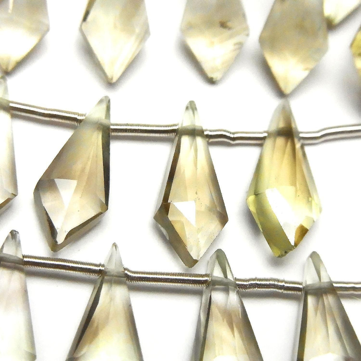 High Quality Lemon x Smoky Quartz AAA Deformed Diamond Shape 15x6mm 1strand beads (8pcs )