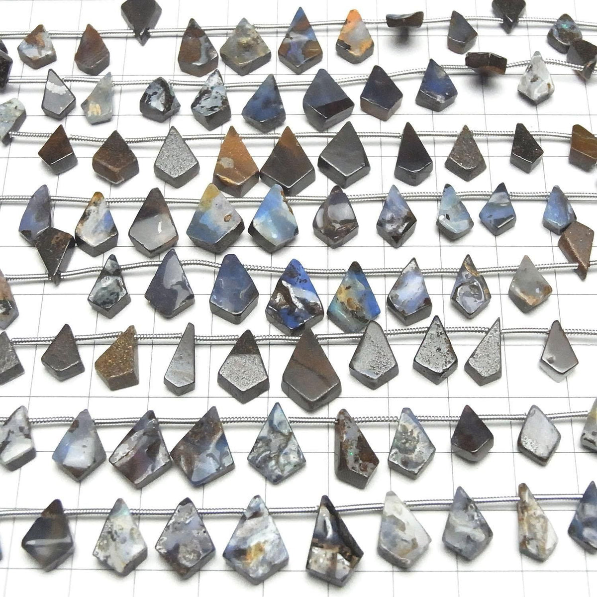Boulder Opal Deformed Diamond Shape 1strand beads (17pcs)