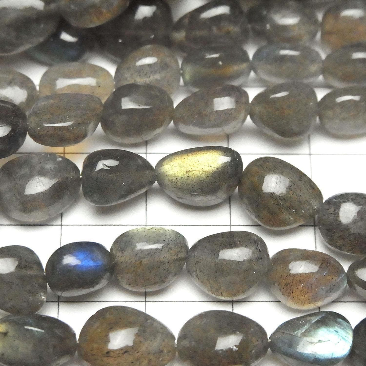 Labradorite AA++ Nugget 1strand beads (aprx.16inch/40cm)