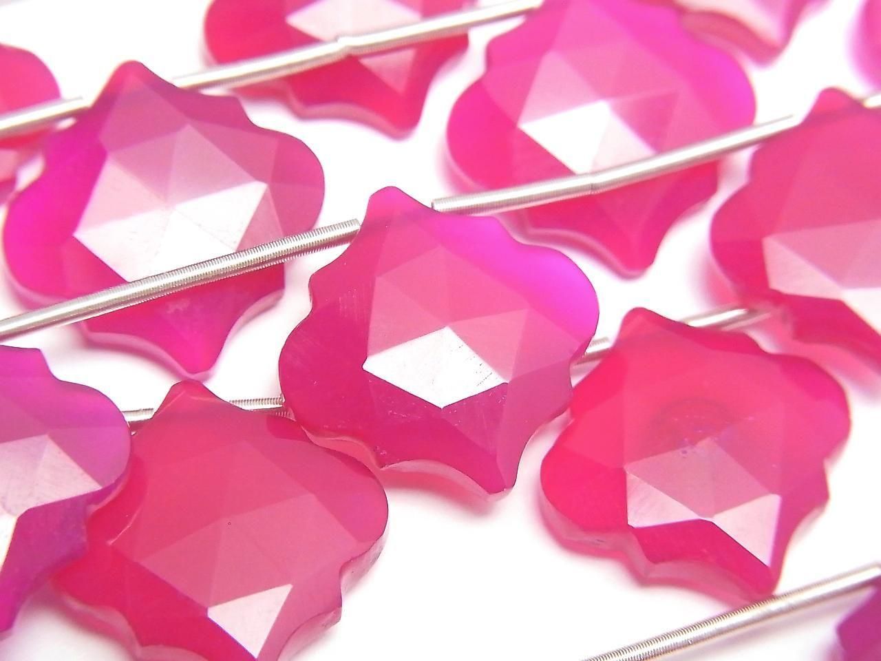 Fuchsia Pink Chalcedony Moroccan Shaped Cut 15x15mm 1strand beads (5pcs)