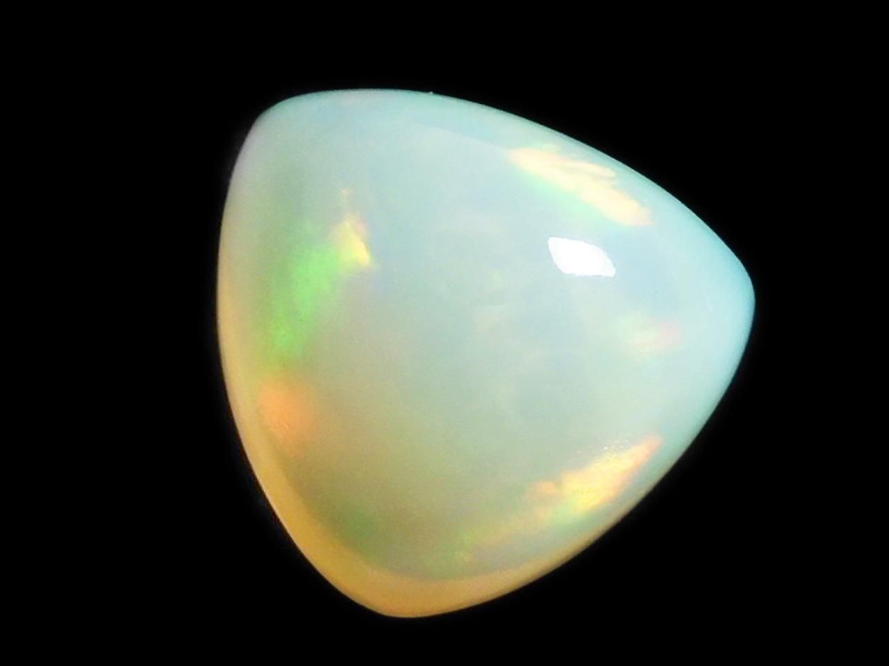 High Quality Ethiopian Opal AAA Cabochon 1pc NO.233 [One of a kind]