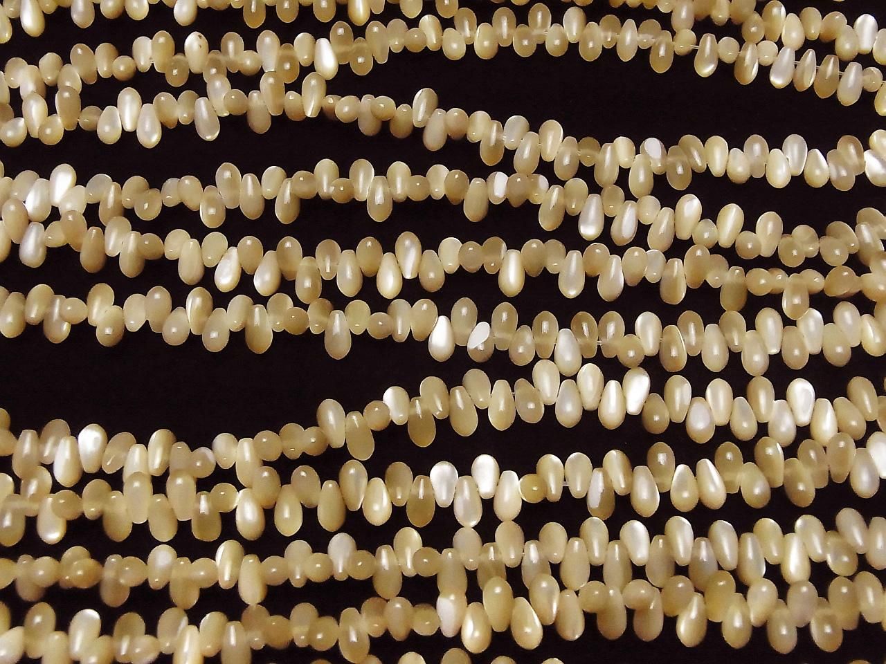 Mother of Pearl (MOP) Beige Drop Beads (Smooth) 7x4x4mm 1strand beads (approx. 15inch/36cm)
