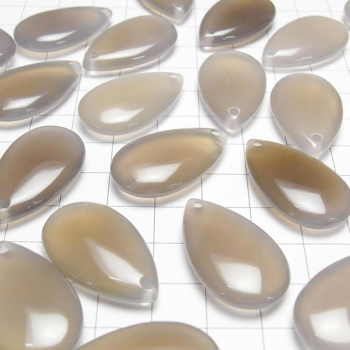 Gray Onyx AAA Pear Shape 30x18mm 2pcs