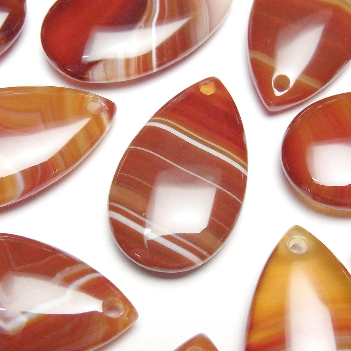 Carnelian, Sardonyx Pear shape 30x18mm 2pcs