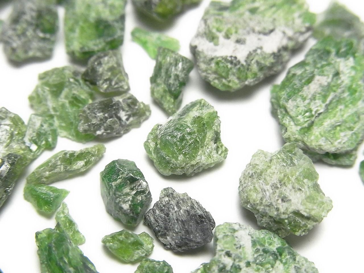 Chrome Diopside Undrilled Rough Rock 100 grams
