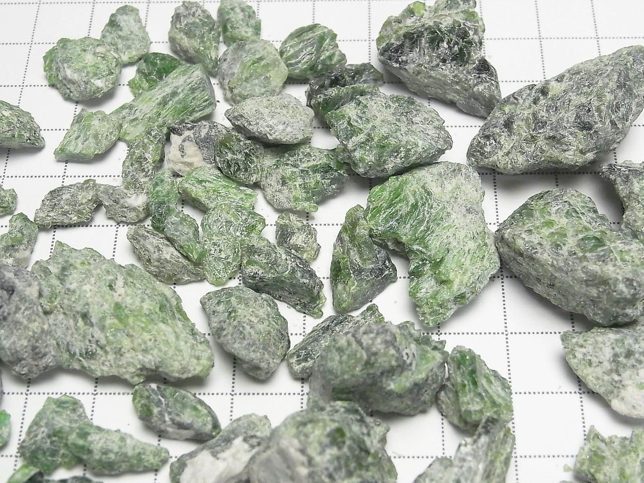 Chrome Diopside Undrilled Rough Rock 100 grams