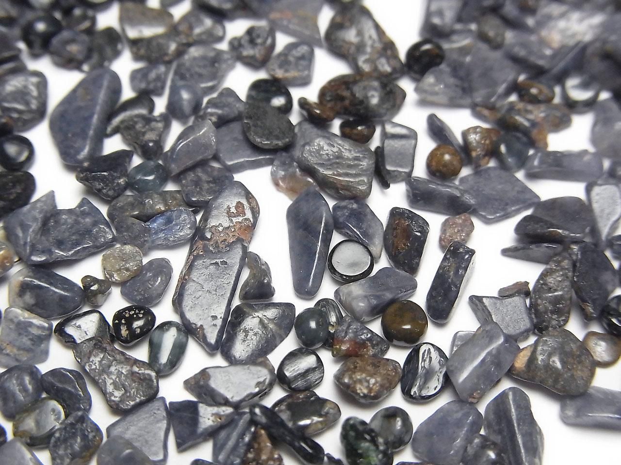 Sapphire AA Undrilled Chips 100 grams