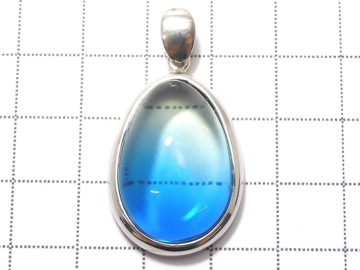 Blue Color Amber pendant Silver925 NO.6 [One of a kind]