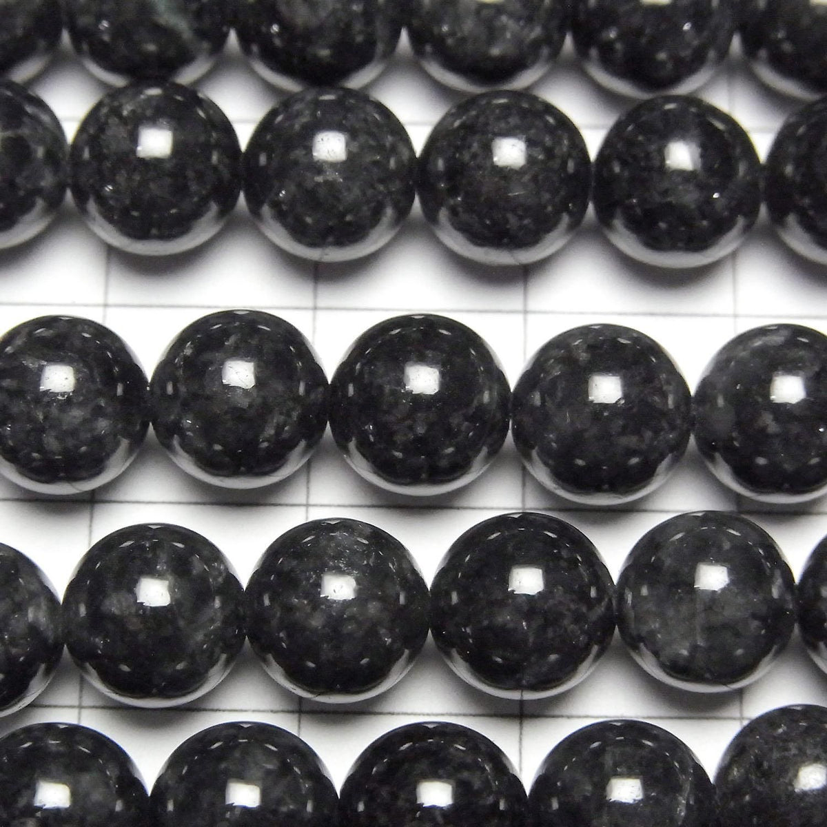 Black Jadeite AAA Round 8mm half or 1strand beads (approx. 15 inches/38 cm)