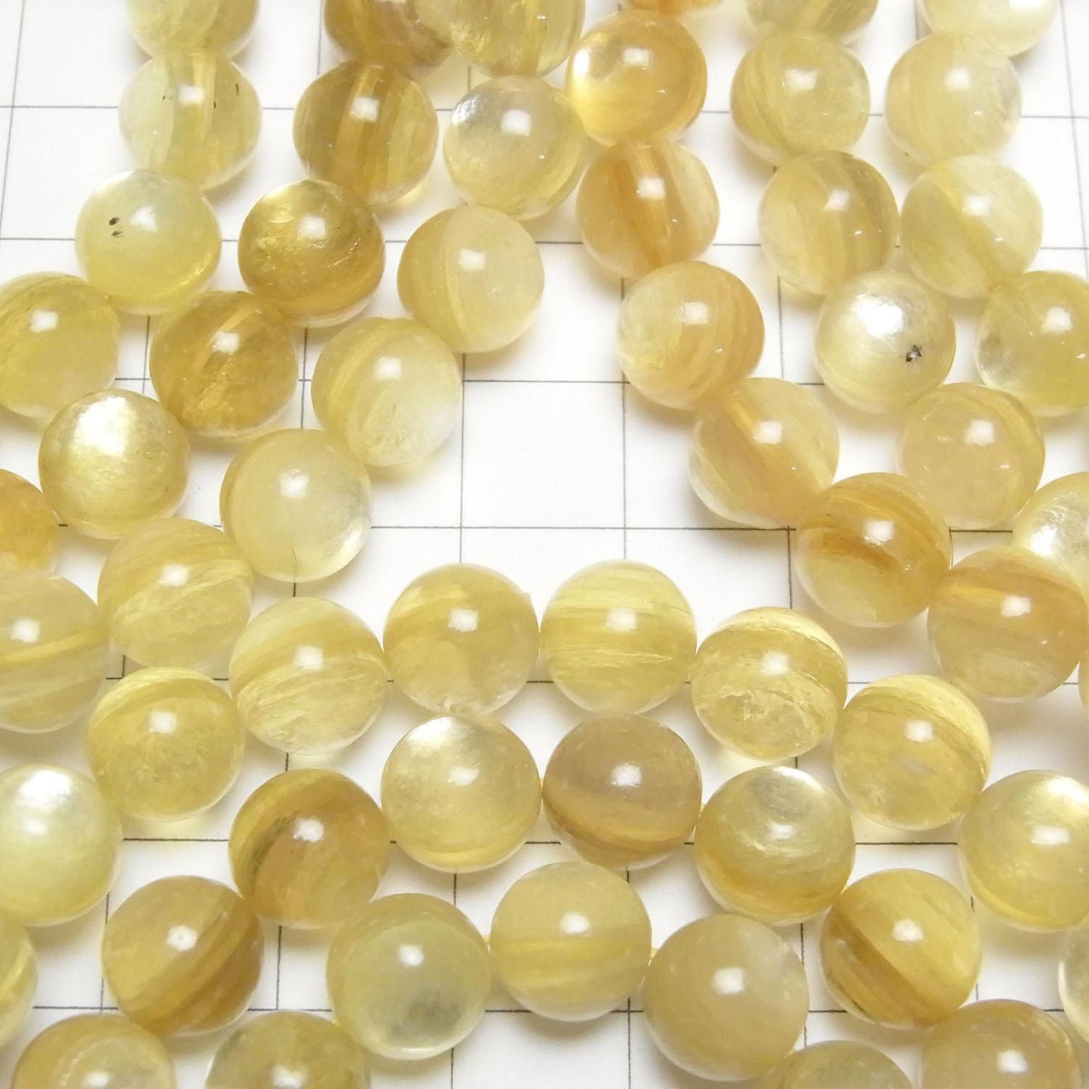 Golden Mica AAA Round 9mm 1strand beads (Bracelet)