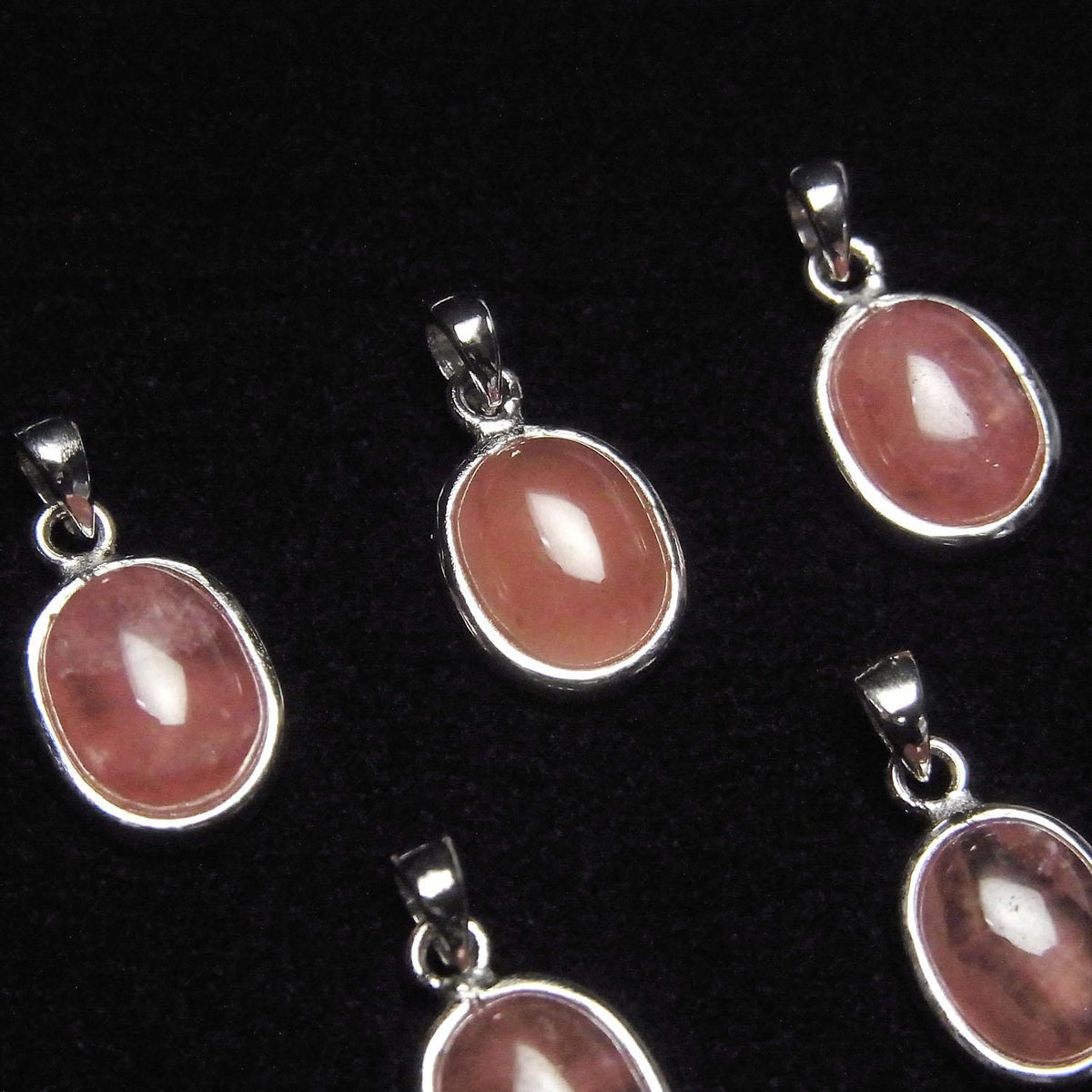 Argentine Rhodochrosite AAA Oval Pendant Silver925 1pc