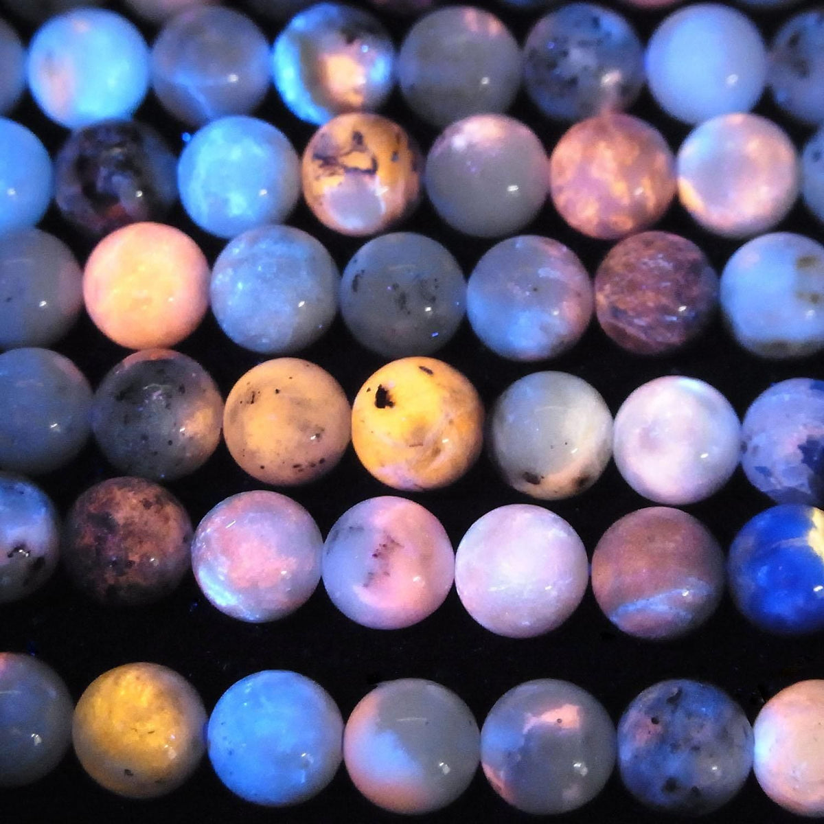 Hackmanite Round 6mm 1strand beads (aprx.15inch/37cm)