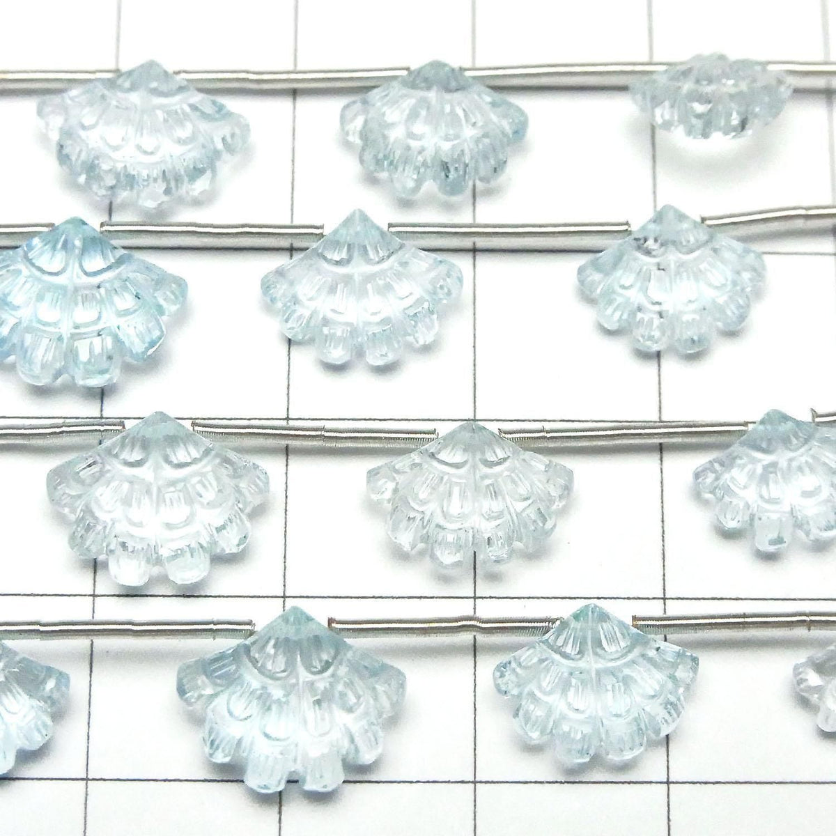 Sky Blue Topaz AAA Carved Fan Shape 1strand beads (4pcs)