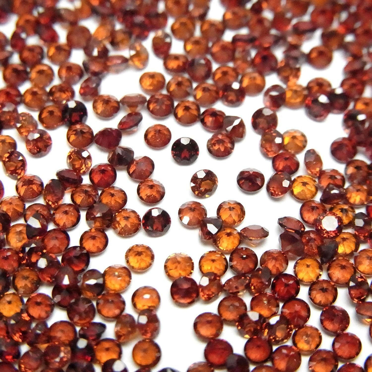 High Quality Hessonite Garnet AAA- Loose stone Round Faceted 2x2mm 20pcs