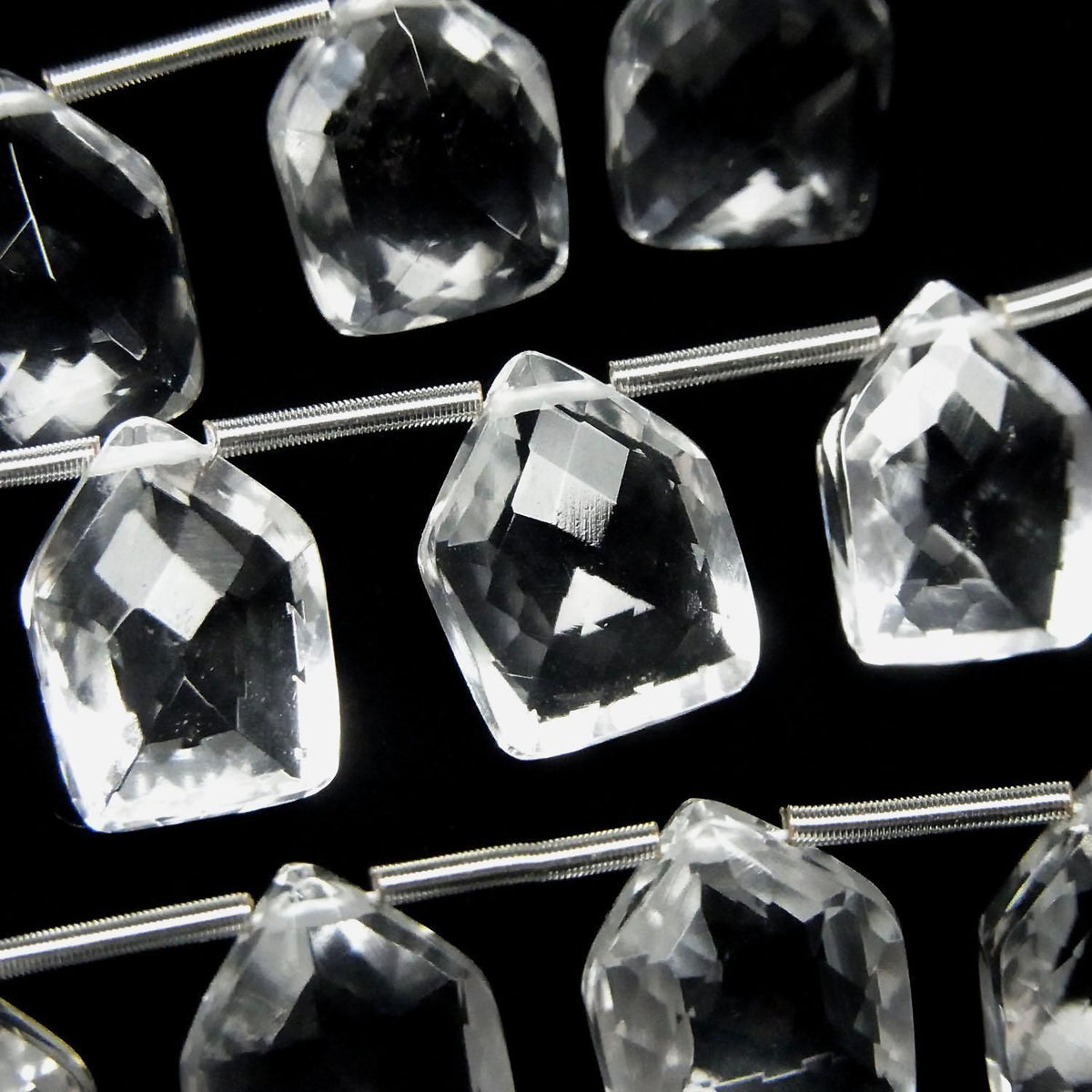 High Quality AAA Crystal Irregular Pentagon Cut Half or 1strand beads (8pcs)