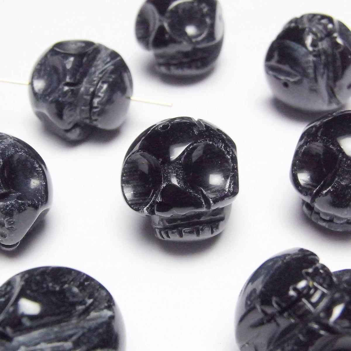 Blue Tiger's Eye AAA- Skull Vertical Hole 20mm 1pc