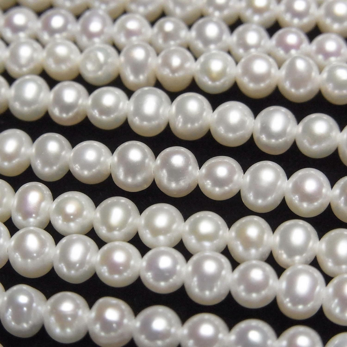 Fresh Water Pearl AA++ White Potato 4mm 1strand beads (approx. 15 inches/38 cm)