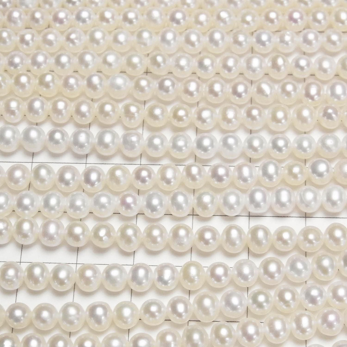 Fresh Water Pearl AA++ Potato 5mm White 1strand beads (approx. 15 inches/37 cm)