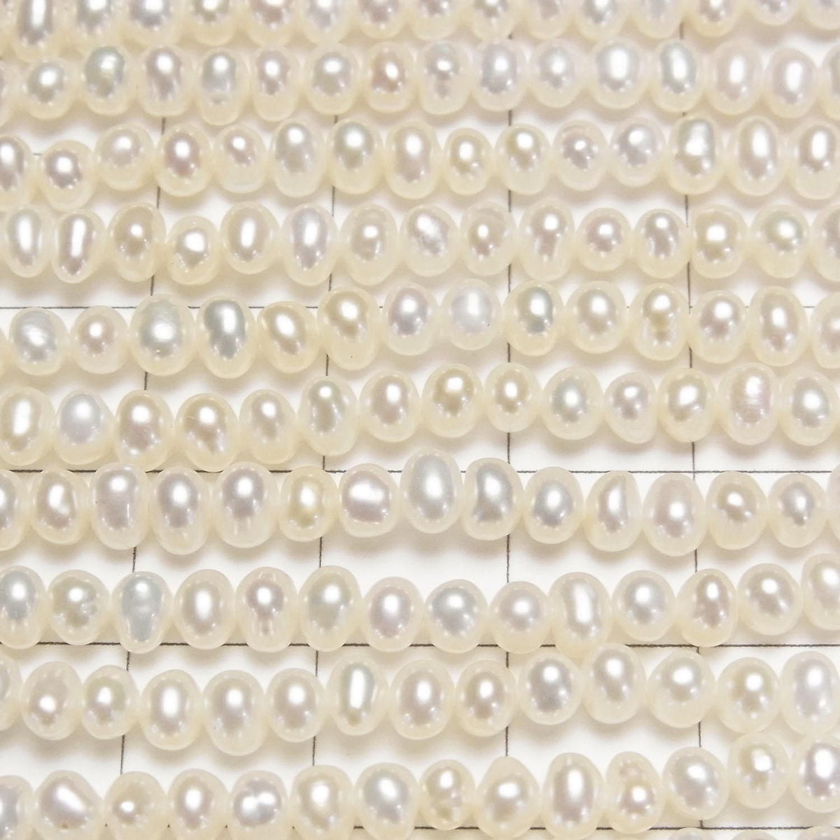 Fresh Water Pearl AA++ White Potato - Rondelle 4-4.5mm 1strand beads (approx. 14inch/35cm)